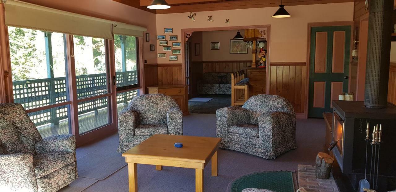 Sawmill Settlement View Mountヴィラ エクステリア 写真